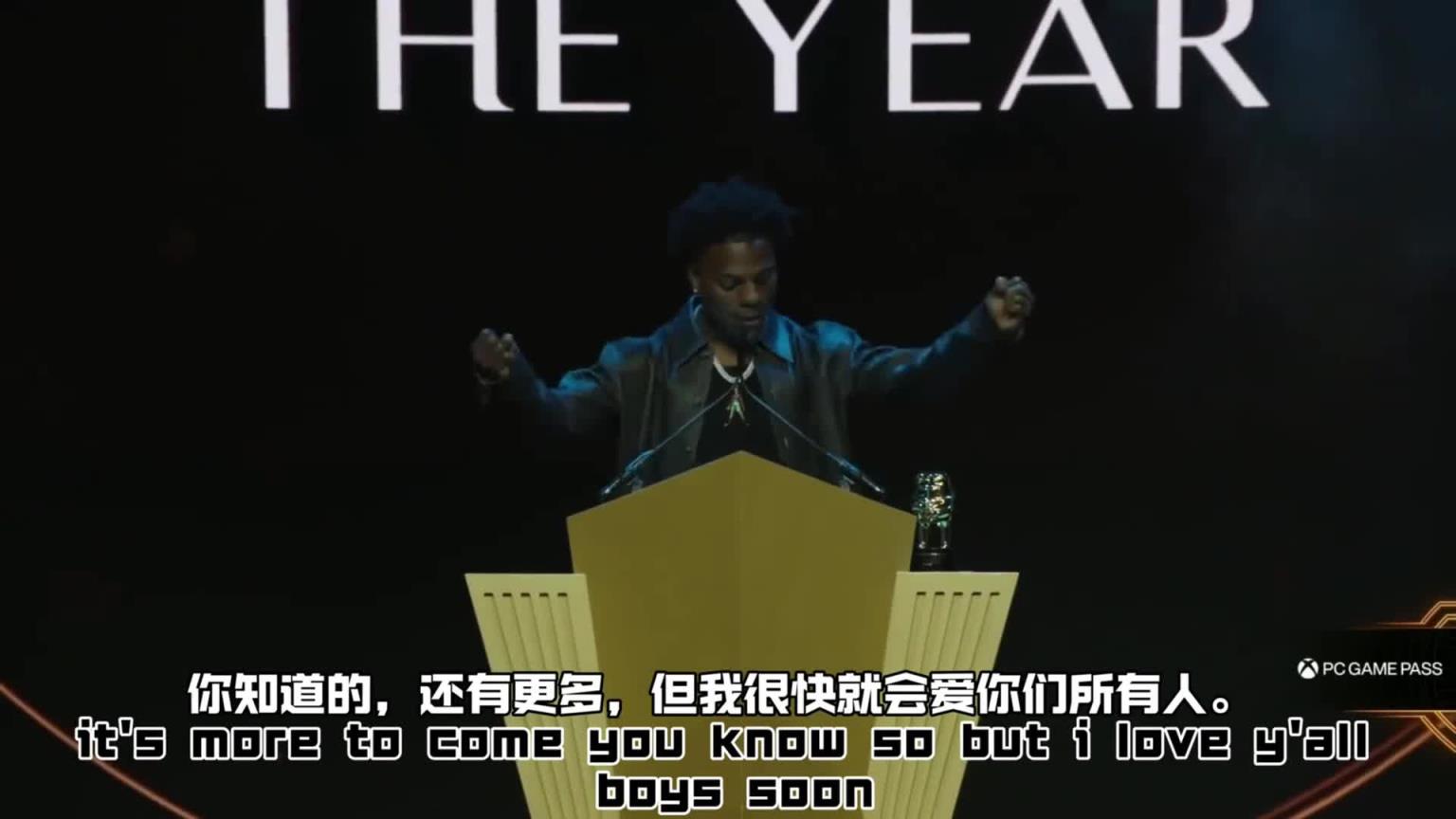 網(wǎng)紅界天花板！甲亢哥拿下年度最佳主播獎(jiǎng)，頒獎(jiǎng)臺(tái)開siu+后空翻