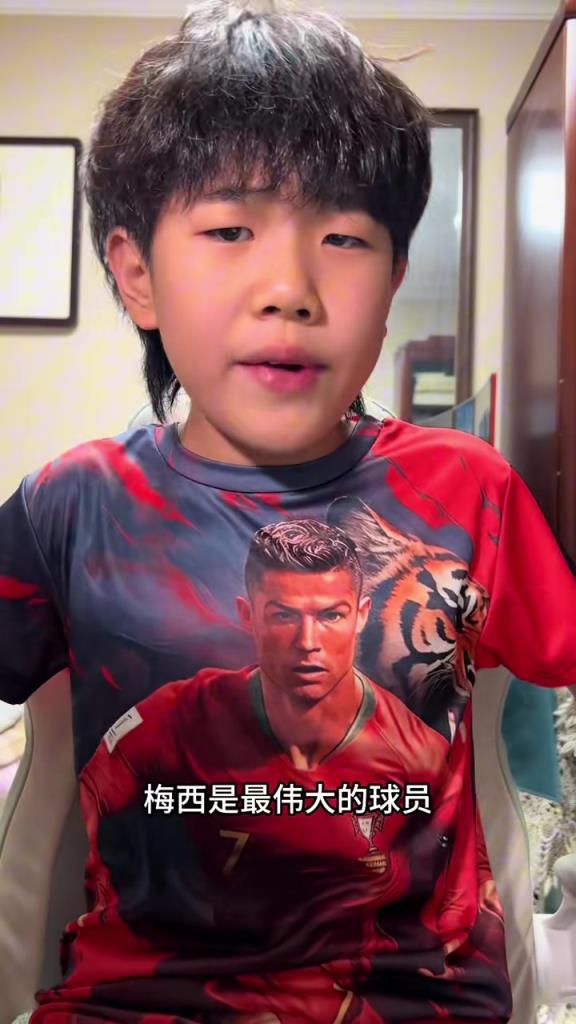 小孩哥談羅德里言論：C羅才是值得我們追逐的，最優(yōu)質(zhì)偶像