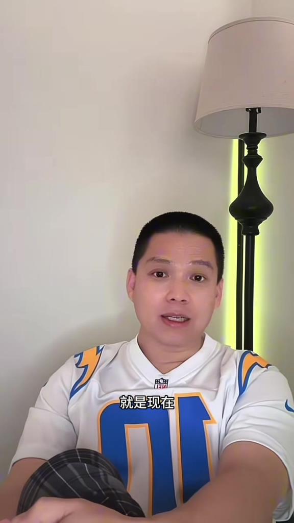 還有料？鋼爸：程鑫凱回應(yīng)雞腿諾的視頻被舉報(bào)下架 什么也發(fā)不了