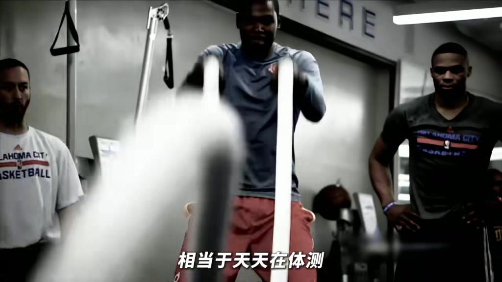 為啥NBA沒體測(cè)？因?yàn)槿思业挠?xùn)練強(qiáng)調(diào) 相當(dāng)于天天在體測(cè)！