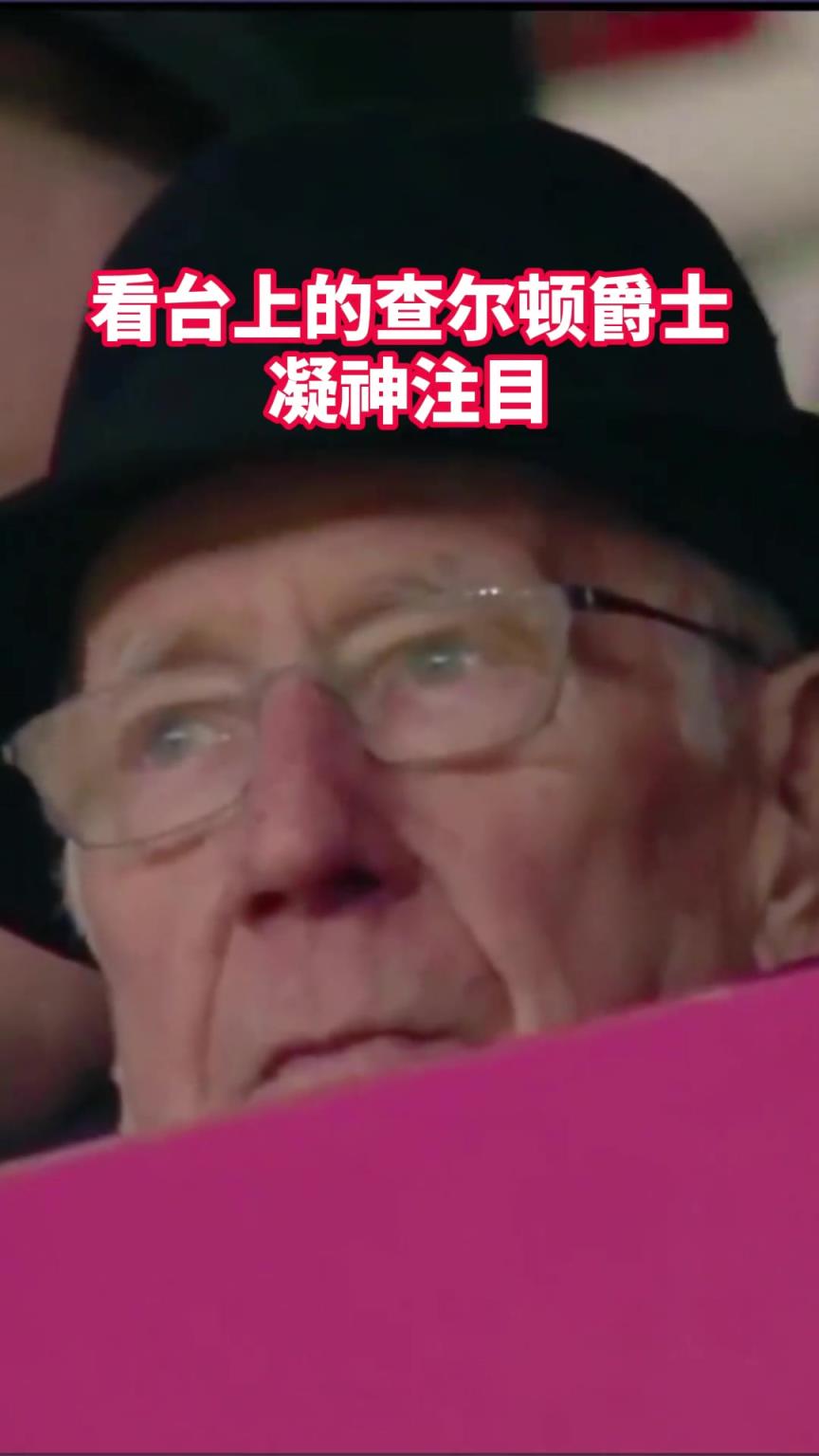 2017年的今天，魯尼接替查爾頓爵士成為紅魔隊(duì)史射手王！
