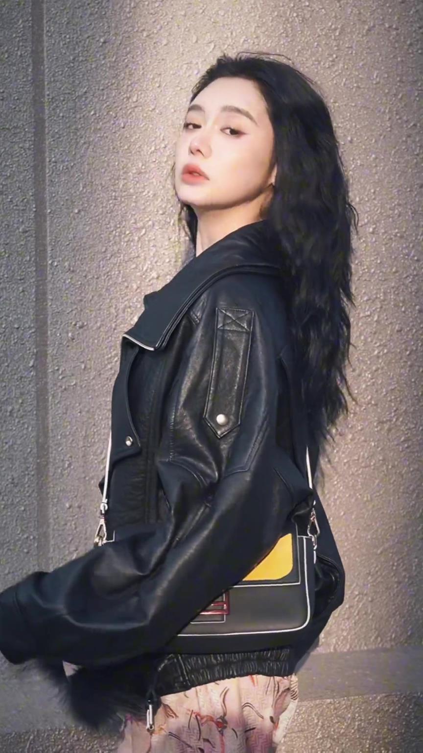 美娜曬視頻：今天不當小美，當小帥！