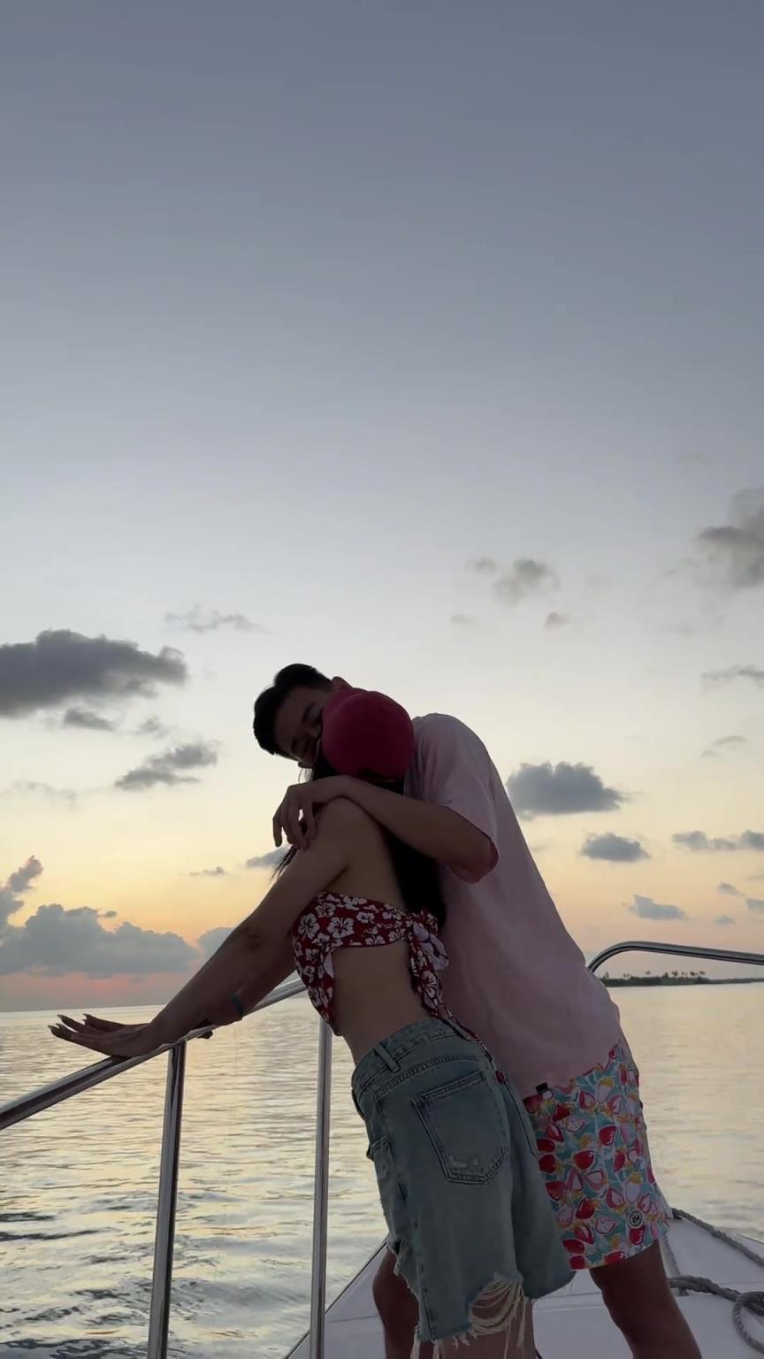 真是郎才女貌！蔣圣龍結(jié)婚這么早，老婆挺有氣質(zhì)的